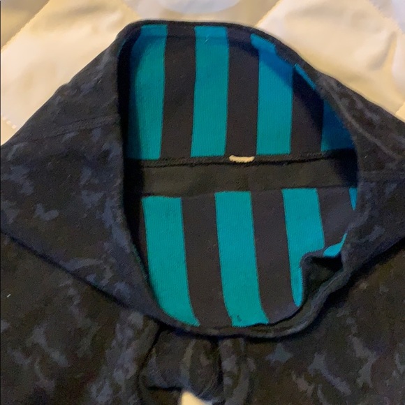 Lululemon leggings size 2 - Picture 5 of 6